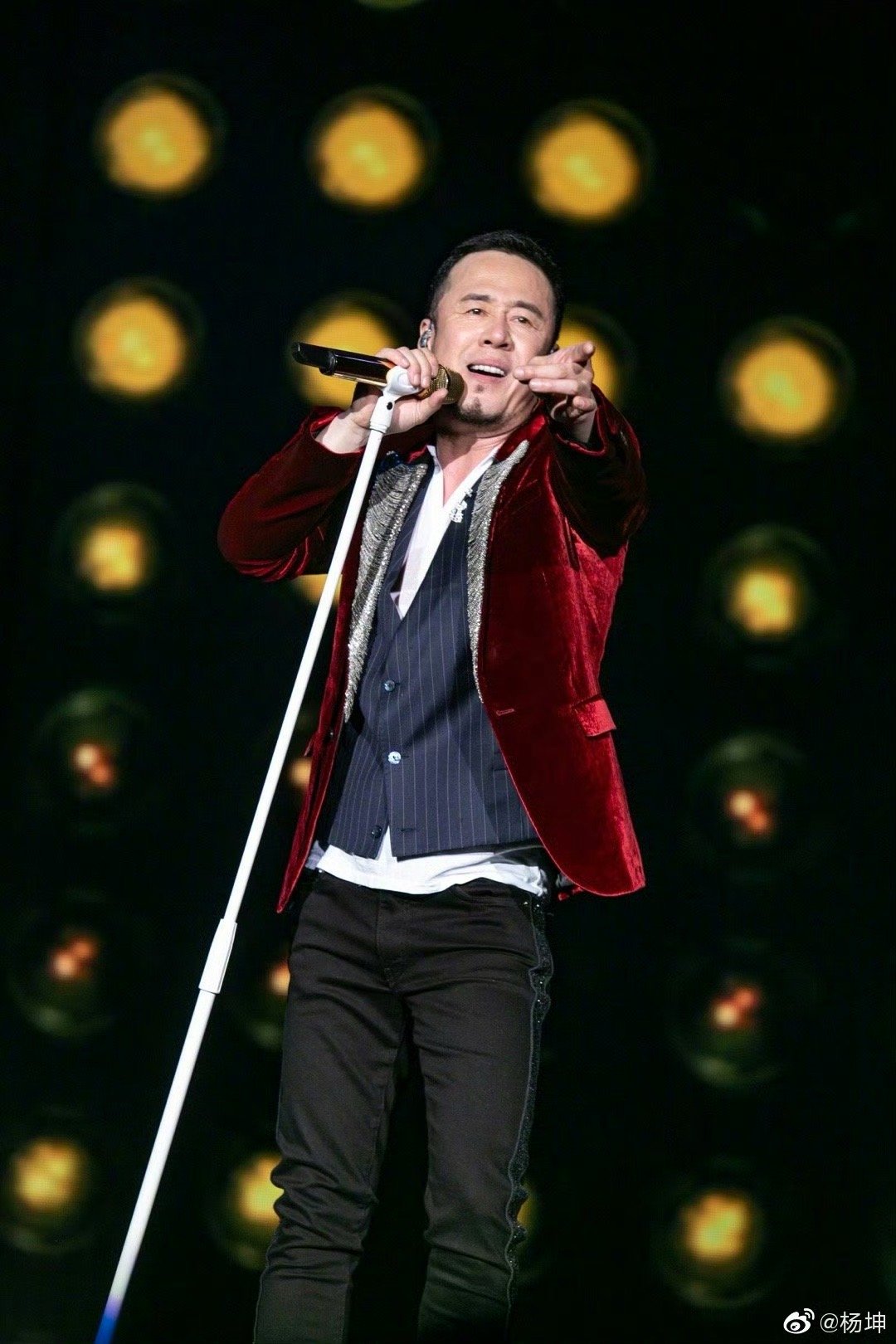 冰浅丹青 第3页