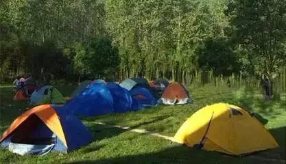 游客带帐篷到沙滩被收费 当地通报关于游客带帐篷到沙滩被收费事件的当地通报