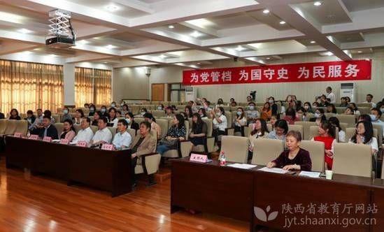 不交学费学校不给档案违法吗不交学费学校不给档案是否违法，解读与探讨
