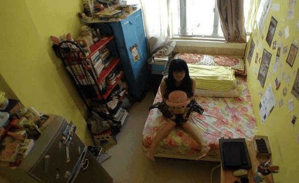 三女两男合租合租生活，三女两男的日常点滴