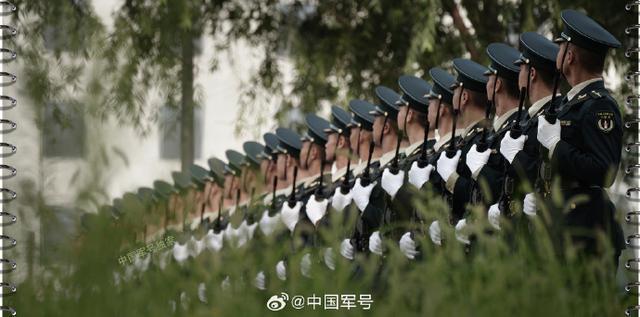 阅兵训练高清大图来了阅兵训练高清大图来了，一睹军威风采