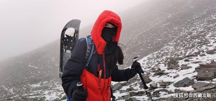 17岁俄罗斯少女登山闪耀青春，17岁俄罗斯少女的登山之旅