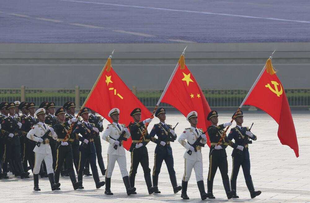 新华社出阅兵图新华社发布阅兵图，展现国家力量与荣耀