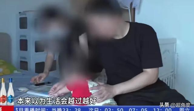 夫妻合租房生娃被赶 应该搬走吗视频夫妻合租房生娃被赶，是否应该搬离？深度解析背后的故事与决策考量