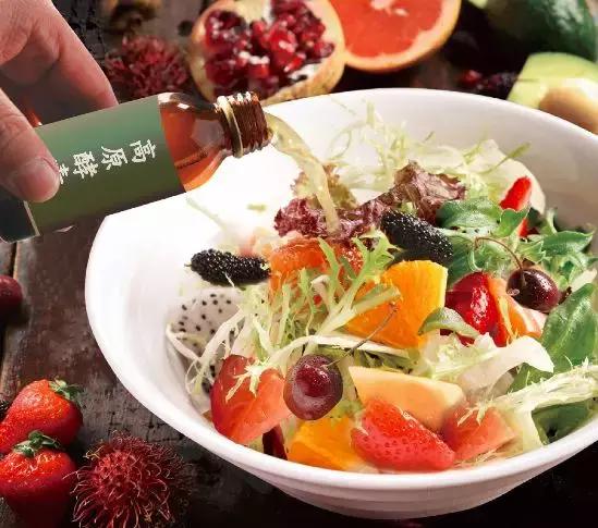 西贝董事贾国龙是西贝餐饮集团的董事长和创始人。至于西贝董事的其他成员信息，暂时无法提供。建议访问西贝官方网站或查阅相关新闻报道，以获取更准确的董事信息。证券从业资格报名照片上传不了怎么办，有什么解决办法吗？我在报名证券从业资格考试时遇到照片上传失败的问题，请问有什么解决办法吗？, 针对您在报名证券从业资格考试时遇到照片上传失败的问题，以下是一些可能的解决办法
